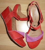Tamaris Keilsandalette Gr. 37 rot Touch it Plateau Baden-Württemberg - Hemmingen Vorschau