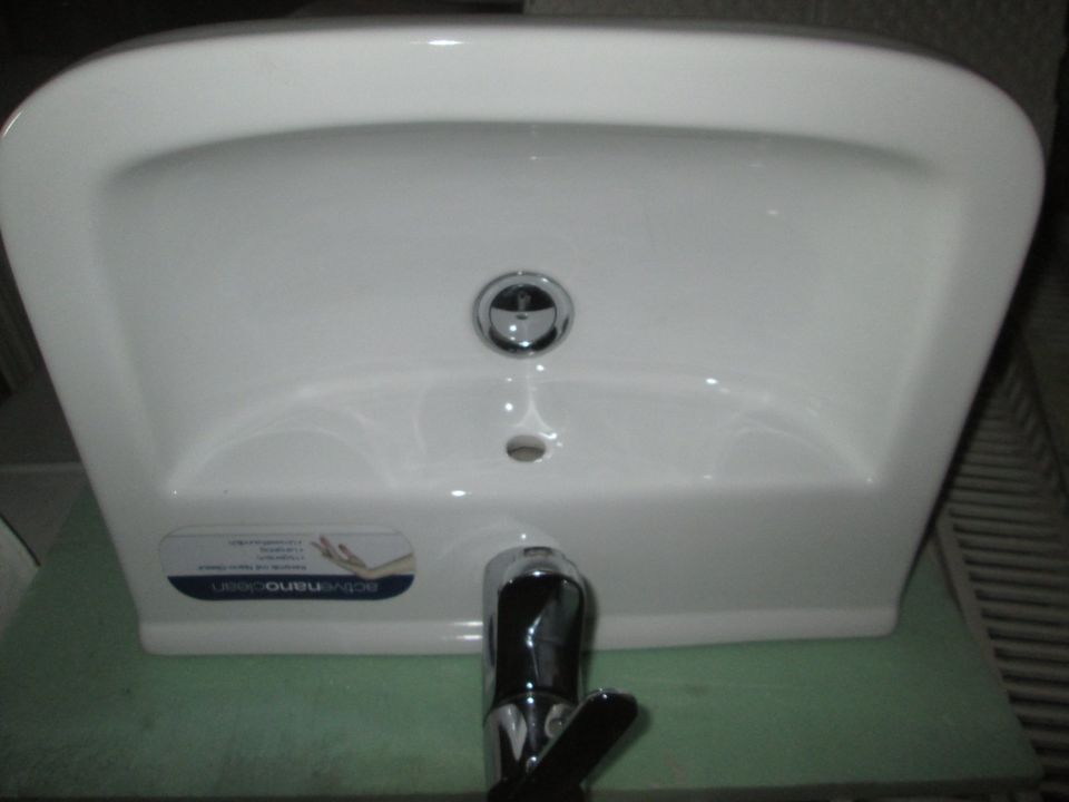 neues Waschbecken Handwaschbecken in Wiesenttal