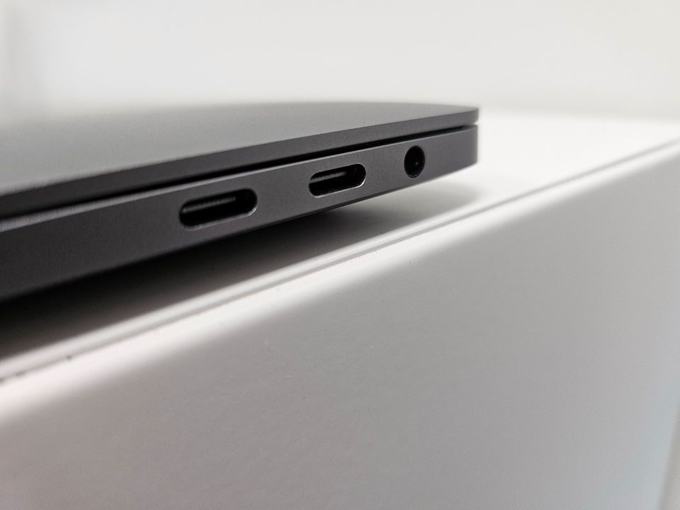 Apple Macbook Pro 13" i7 32GB Ram 1TB SSD 2020 in Karlsruhe