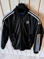 Adidas Jacke Gr.32. XS Nordrhein-Westfalen - Bad Lippspringe Vorschau