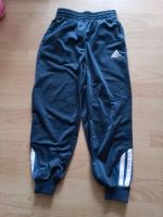 Adidas Sporthose Gr.128 Sachsen-Anhalt - Bitterfeld Vorschau