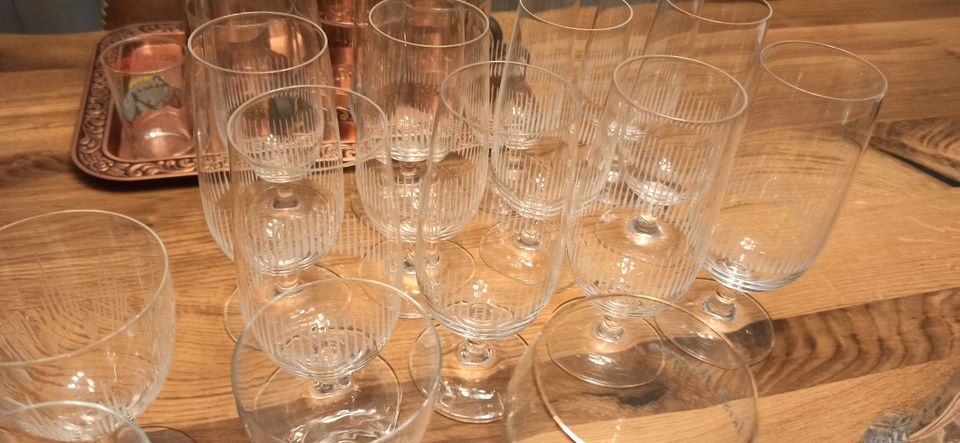 Gläser Geschirr in Nohfelden