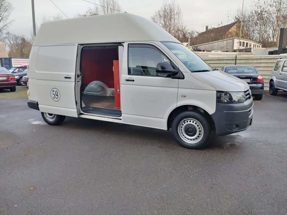 Volkswagen T5 Hoch Dach in Essen