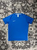 Nike Dri-FIT T-Shirt Herren Gr. L Sportswear Training München - Bogenhausen Vorschau