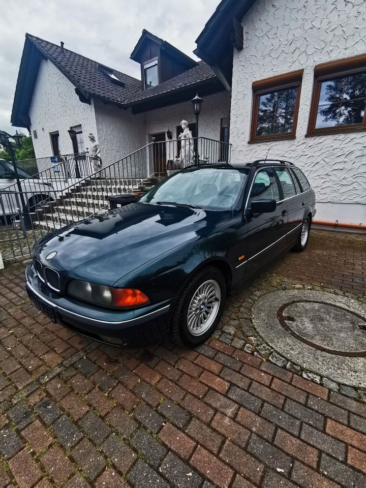 BMW 523i Touring automatik in Pfaffenhofen a.d. Ilm