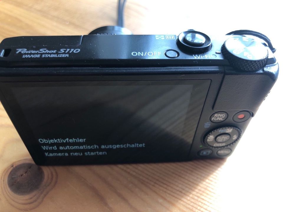 Canon Powershot S110 defekt mit Ladegerät und Akku Objektivfehler in Kassel