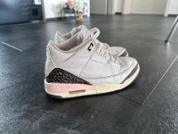 Nike Air Jordan Mädchen Sneaker Retro Sachsen-Anhalt - Wettin-Löbejün Vorschau