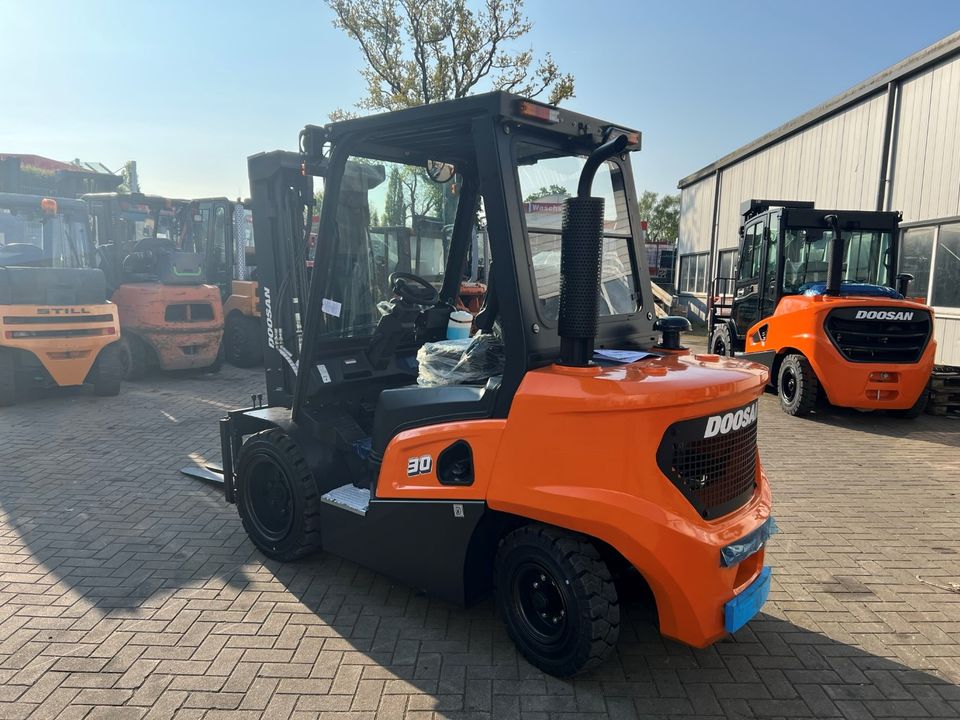 Doosan Dieselstapler D30 NXS in Dinslaken