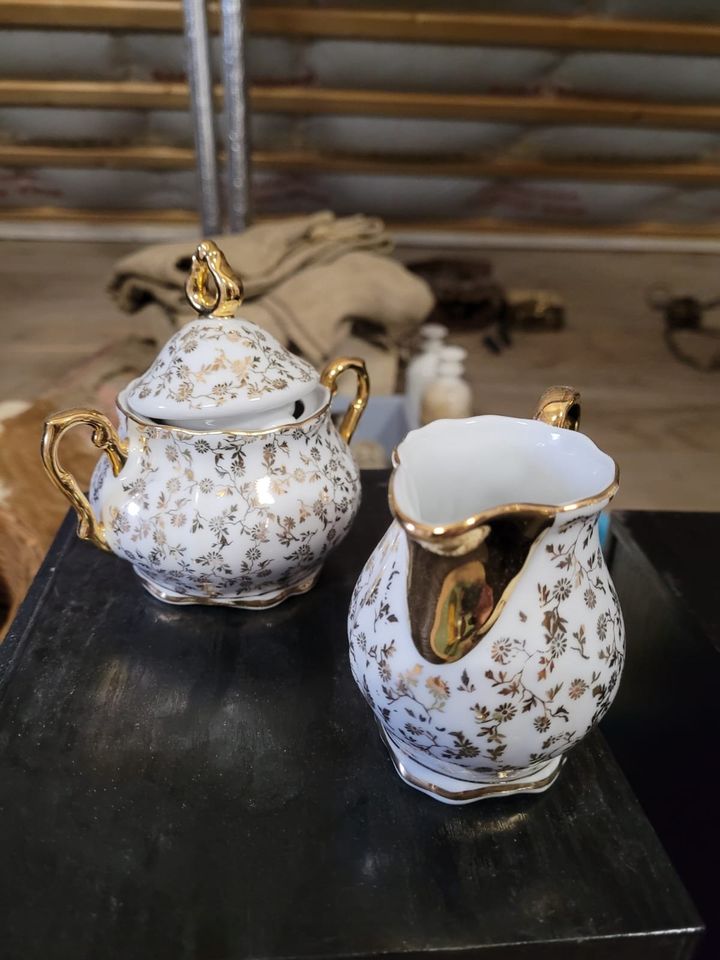 Vasen, Gläser, Figuren, Kaffeekanne, Deko-Artikel in Gosheim