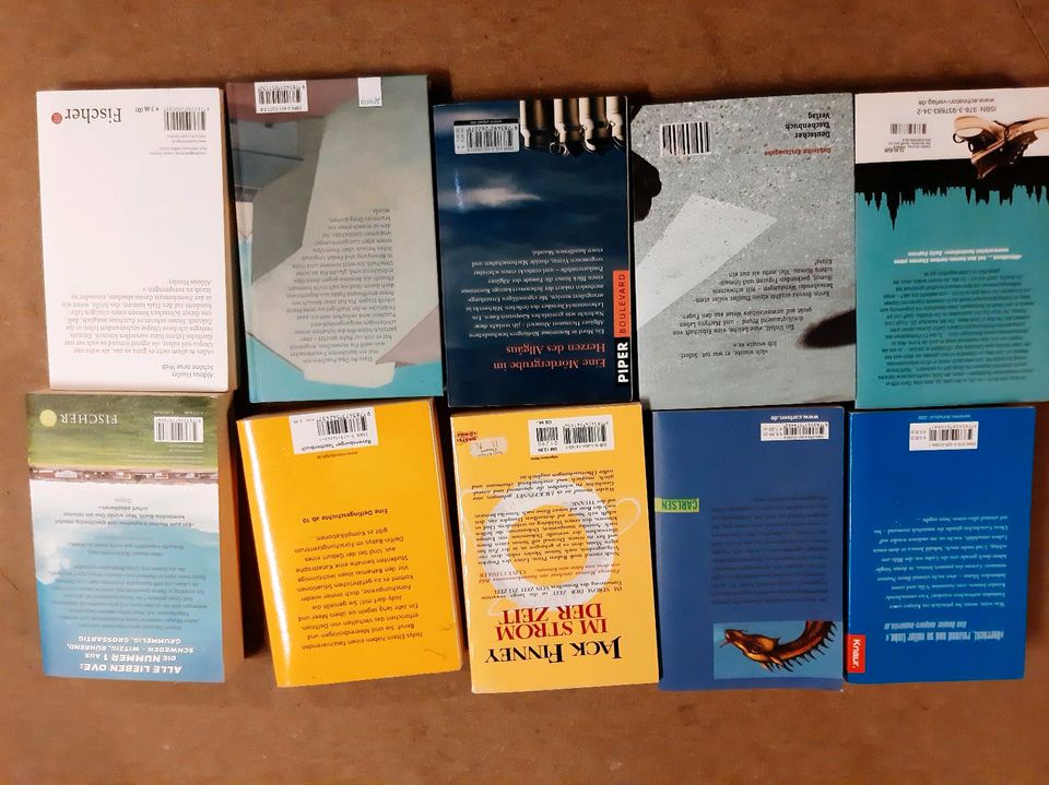 Verschiedene Jugendbücher in Dieburg