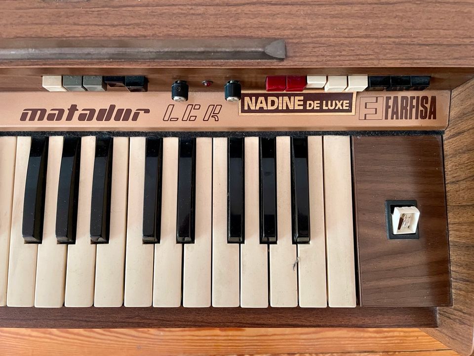 Retro Deko, Vintage Instrument, Farfisa matador LCR Nadine deluxe in Hamburg