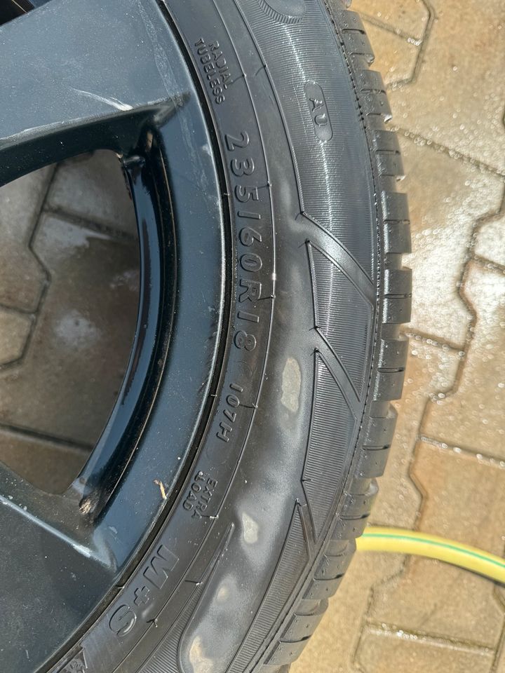 Biete Winterreifensatz von Dunlop für Hyundai Tucson in Niederaichbach