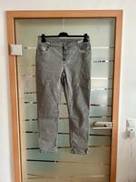 Gina Laura Jeans Gr.44 grau neuwertig Rheinland-Pfalz - Wittgert Vorschau