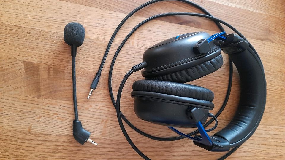 PlayStation HYPERX CLOUD Headset in Gerstetten