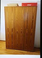 Kleiderschrank  aus Holz Schleswig-Holstein - Lübeck Vorschau