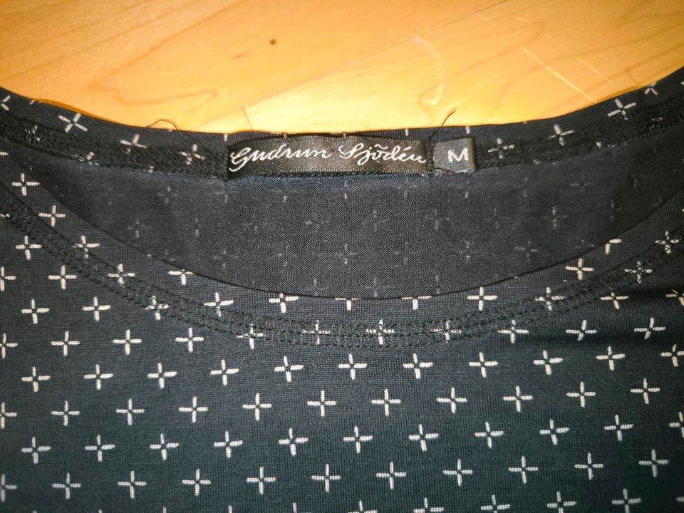 Shirt, Langarmshirt, Gudrun Sjöden, Seide, dunkelblau, M in Braunschweig