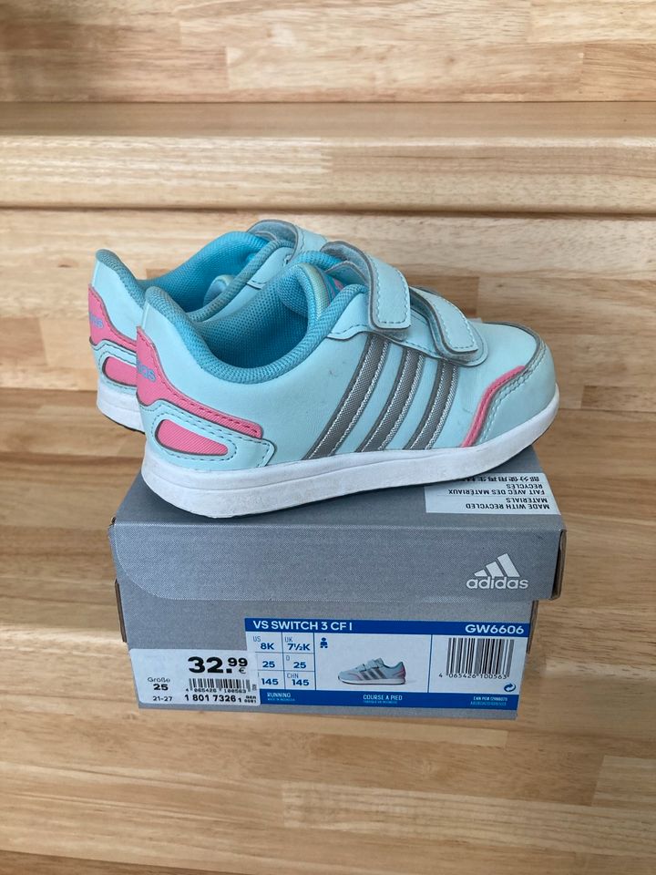 Adidas Sneaker in Irxleben