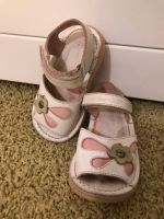 Kickers: Sandalen Schuhe Mädchen weiß Gr. 23 Dresden - Loschwitz Vorschau