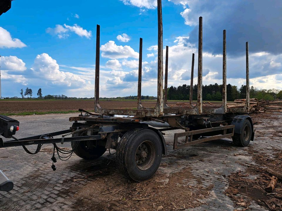 Anhänger für Holztransport mit 4 Schemeln zu verkaufen! in Löningen