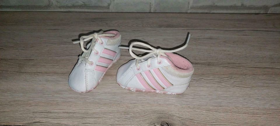 Adidas Babyschuhe Krabbelschuhe in Sachsen-Anhalt - Aschersleben | eBay  Kleinanzeigen ist jetzt Kleinanzeigen