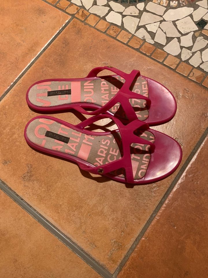 Zehentrenner Sandalen von Louis Vuitton in Pink in Sankt Augustin