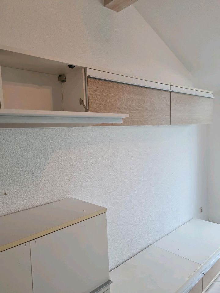 Wohnwand 6 teilig weiß braun beige wohnzimmer in Eisingen