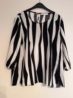 Bluse von Betty & Co, Gr. 42, wie neu Berlin - Lichtenberg Vorschau