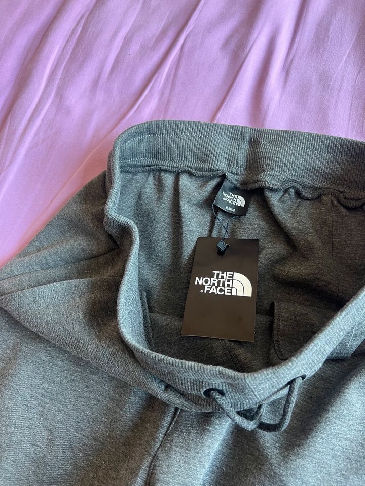 THE NORTH FACE Jogginghose Neu Große XL Slim Fit in Hückelhoven