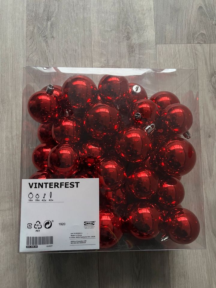 Weihnachtskugeln rot Ikea Vinterfest in Chemnitz