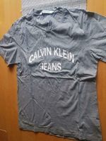 Calvin Klein T-Shirt, G. M, grau, guter Zustand Hessen - Naumburg  Vorschau