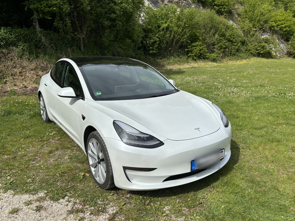 Tesla Model 3 | Long Range AWD | Gesamtpaket inkl. Ext. Warranty in Offenhausen