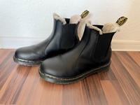 Dr. Martens schwarz mit Fell Sachsen-Anhalt - Stendal Vorschau
