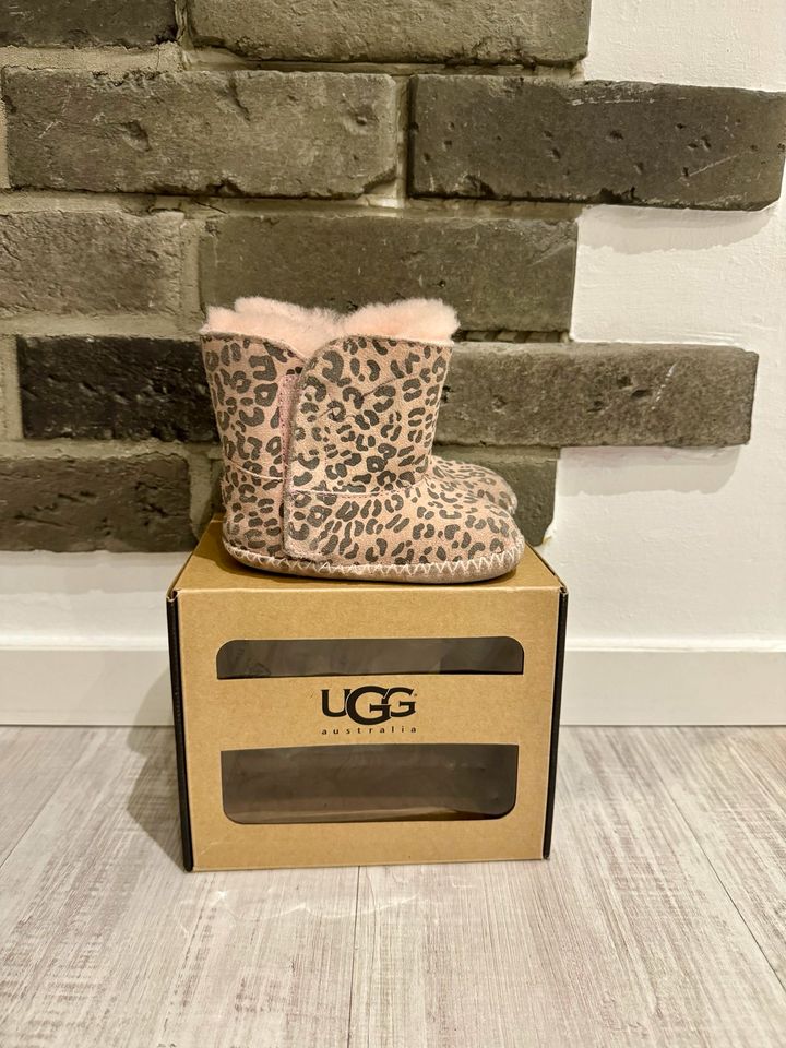 UGG Boots Cassie Leopard • Gr. 4/5 • Babyschuhe in Hamburg