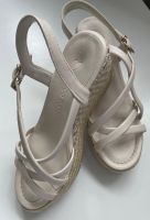 Marco Tozzi Sandalette Keilsandalette Gr. 39 beige wie NEU Nordrhein-Westfalen - Gummersbach Vorschau