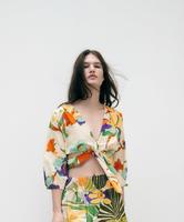 Top Bluse Oberteil Shirt bunt Zara 34 xs Blumen Niedersachsen - Celle Vorschau