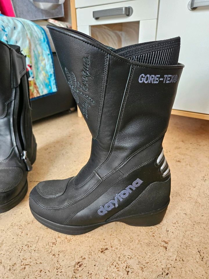 Motorradstiefel Damen Gr. 37 Daytona in Walksfelde