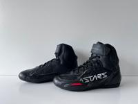 Alpinestars Faster 3 Stiefel – Schwarz, Größe 40,5, Original! Hessen - Kassel Vorschau