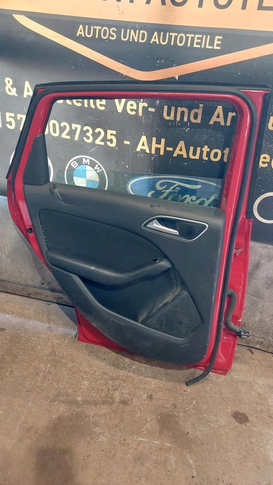 Mercedes B klasse W246 tür hinten links komplett gut Zustand in Bochum