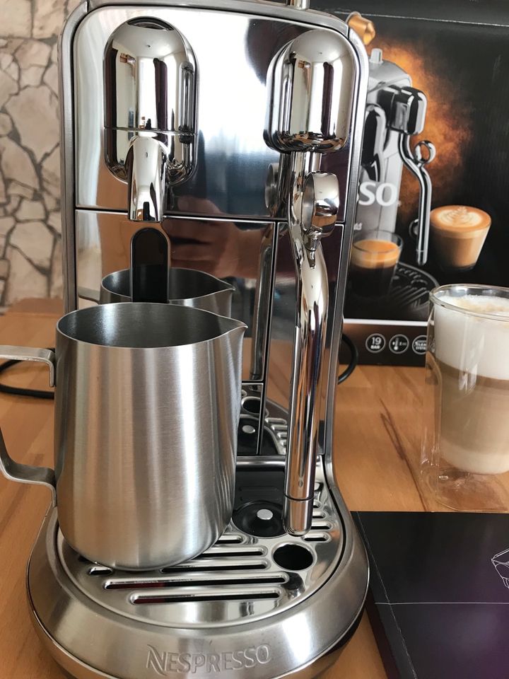 Nespresso Creatista Plus Kapseln Kaffeemaschine in Pulheim