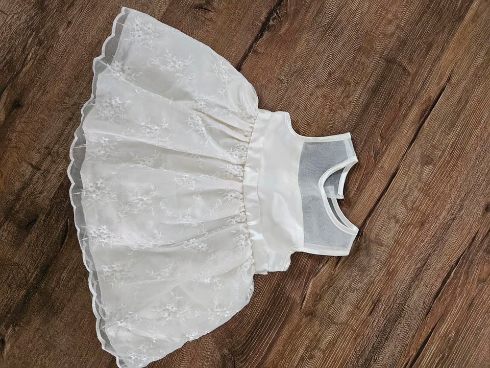 Baby Kleid Weiß Hochzeit Feier Taufe in Burgwedel