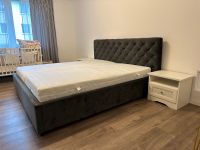 Schlafzimmer Bett in Samt Grau, mit Matratzen und Nachttische Aachen - Aachen-Mitte Vorschau