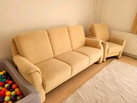 Couch/Sofa beige + Sessel Niedersachsen - Hameln Vorschau