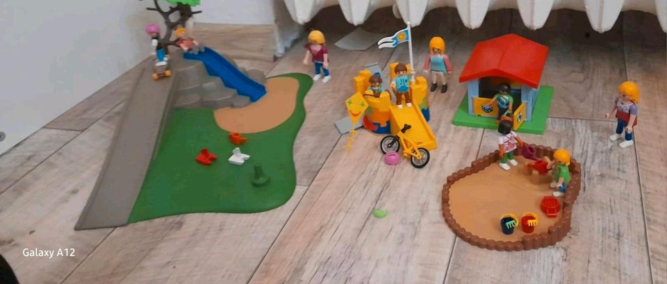 Playmobil Kita mit Spielplatz in Güsten