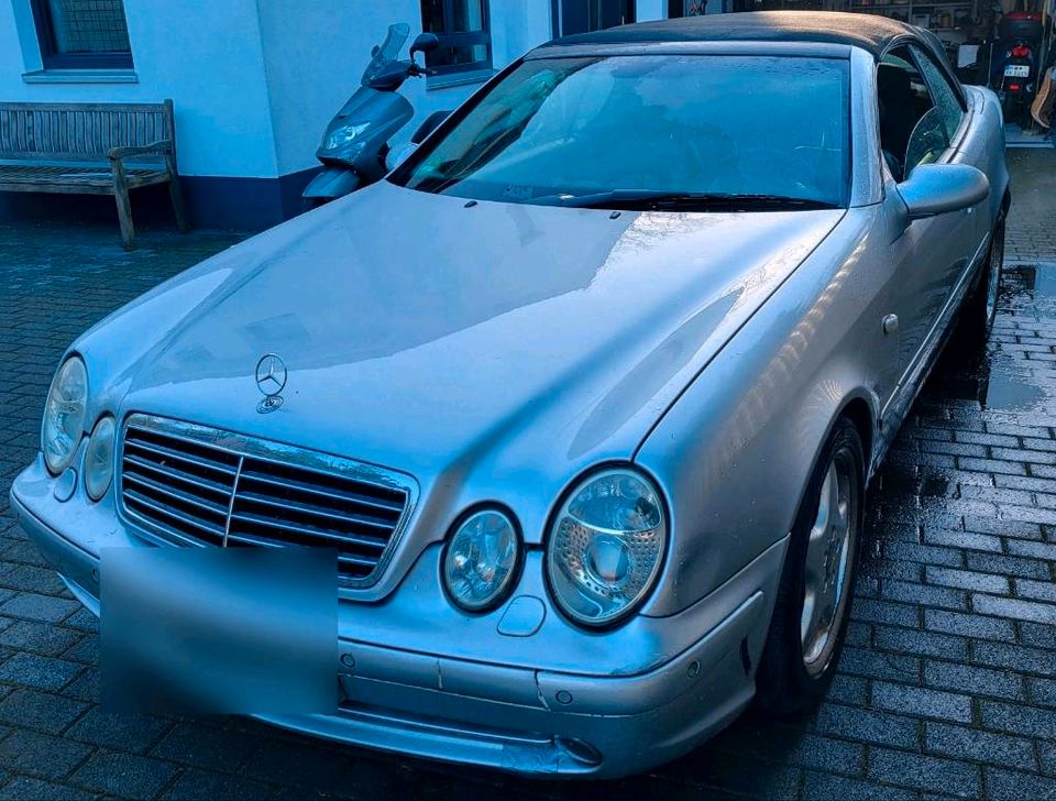 Mercedes Benz W208 CLK 320 Cabrio AMG Paket in Burgwedel