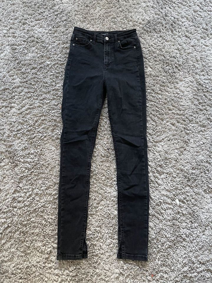 Skinny Jeans/ Hose/ High Waist/ schwarz/ Gr. XS, Gr. 34/Boot cut in Hamburg