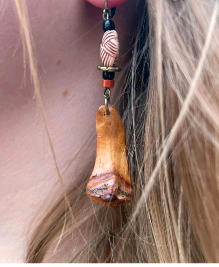 Ohrringe aus Kiefernzapfen neu Boho und Hippie-Stil in Leer (Ostfriesland)
