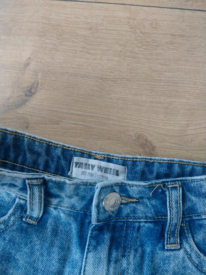 TALLY WEIJL Gr M 38 Jeans Shorts Hotpants blau kurz Acid Wash in Leipzig