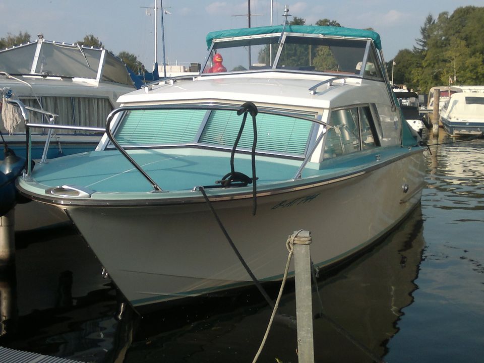 CORONET 24,KAJÜTBOOT,MOTORBOOT,GFK, in Berlin