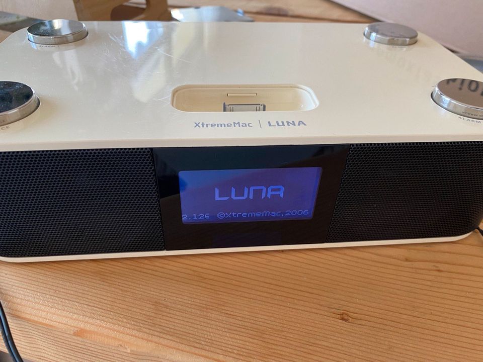 Radio Wecker Apple Docking Station XtremeMac LUNA iPod iphone in Sachsen -  Meißen | Apple iPhone gebraucht kaufen | eBay Kleinanzeigen ist jetzt  Kleinanzeigen