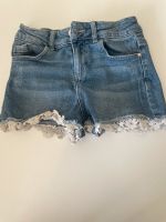 H&M Jeans mit Spitze Gr 134 Kr. München - Unterföhring Vorschau